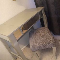 Makeup Table & Stool