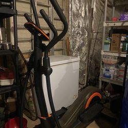 Free Cross Trainer