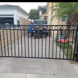 Fence And Gates Install