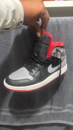 Tenis Jordan medida 8 hombre