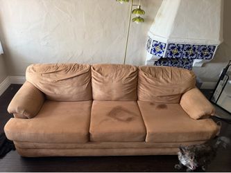 Couch set
