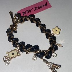 New/Betsey Johnson PARIS EIFFEL TOWER Gold Black Bracelet Crystals Stars