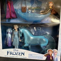 Frozen Disney Doll Gift Set