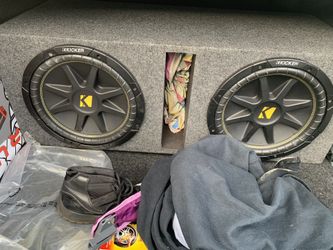 KICKER 10” SPEAKERS WITH AMP