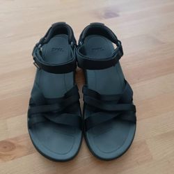 New Teva Comfort Sandals Women's Size 9
