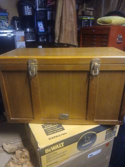 Thomas tool chest