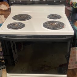 GE Electric Oven / Stovetop Excellent Condition