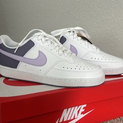 Nike Women’s Court Vision Low 