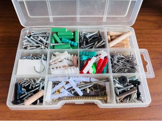 Screw nail etc kit w/ box cutter
