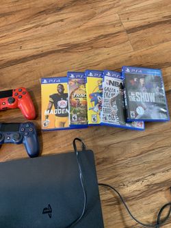 PS4 Console Bundle With 2 Controller And Games 