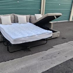 FREE DELIVERY!!! West Elm "Harmony" 2pc Sleeper Sectional / Storage Chaise ($4.6K Retail...65%+ OFF!!)