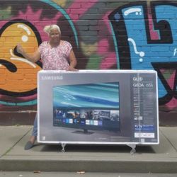 65 “ Samsung Smart 4K QLED HDR TV