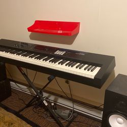 Roland Juno-DS 88 Key Synthesizer + 2 Studio Monitors