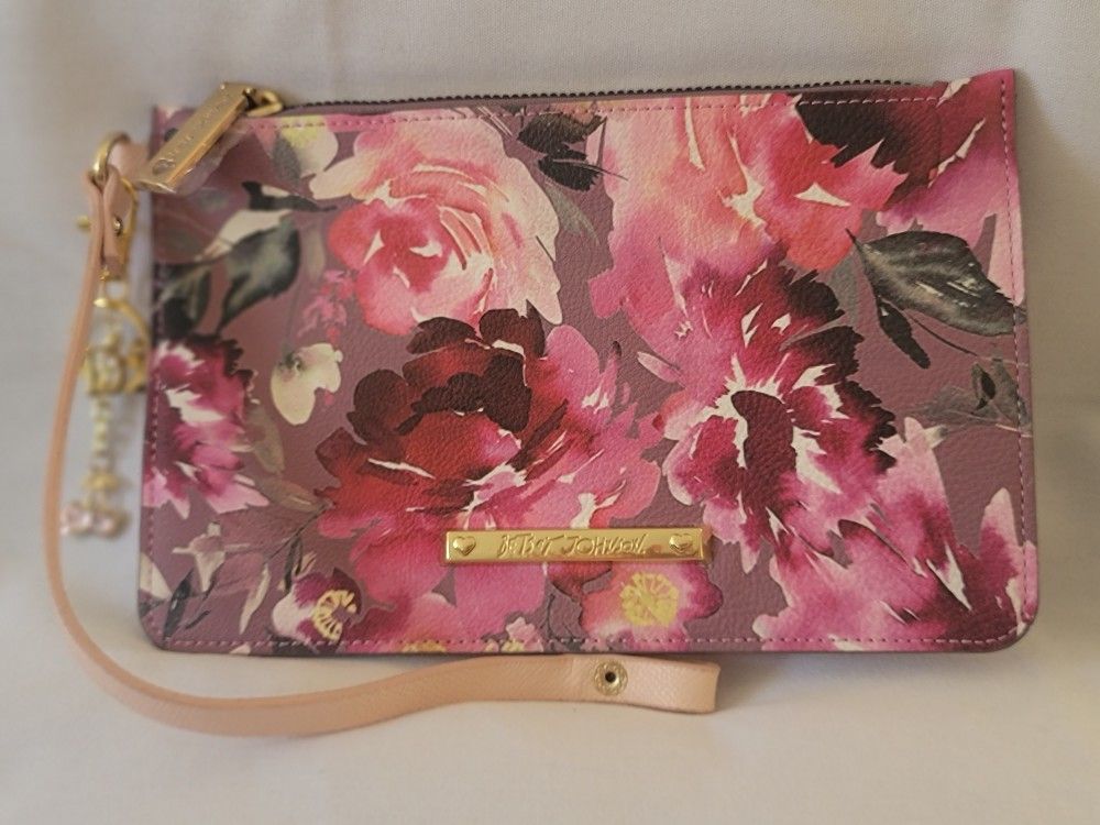 NWOT Betsey Johnson Floral Wristlet Clutch 