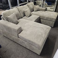 Brand New Doble Chaise Sectional W/ Additional ExtancionChair $499 