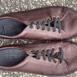 BIRCHBURY WIDE & BOX TOE SLIP ONS SZ 10