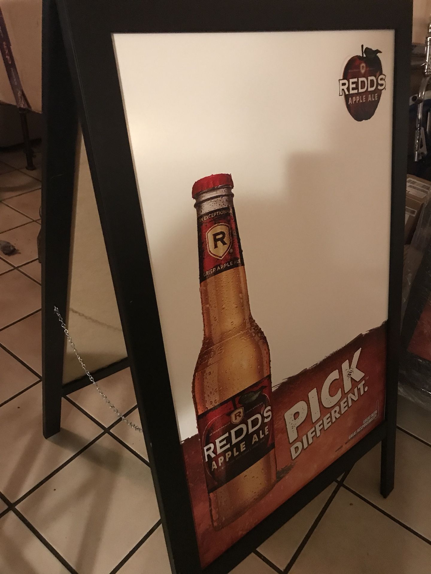 Whiteboard erasable marker 2 sided board advertising Redds apple ale beer NEW