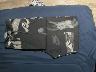 Men’s Nike sweat suit