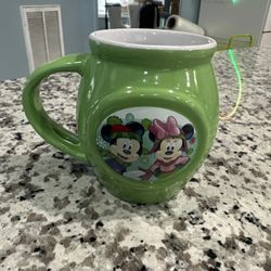 Disney Mickey And Minnie Mouse Green Coffee Mug Christmas Holiday 2017