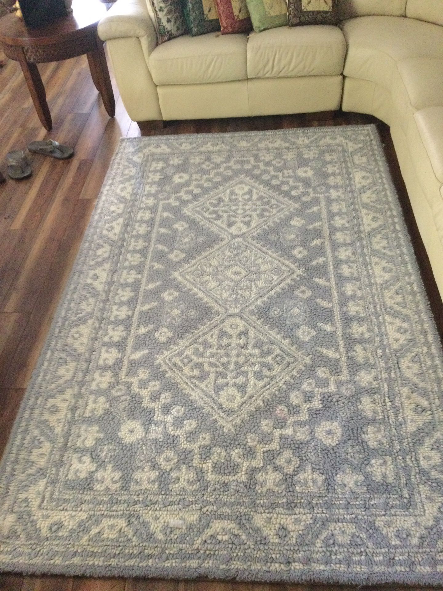 Pottery Barn Rug . Bran New . Didn’t Go With Our Furniture, We Couldn’t Returned It Because Was A Final Sale