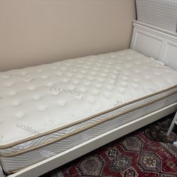 Like New Saatva Classic 11.5" Luxury Firm Twin Mattress