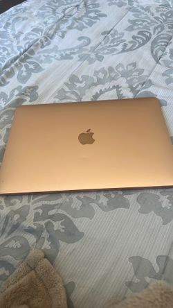 MacBook Air 8th gen