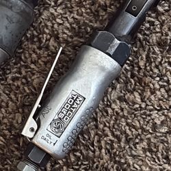 Matco 1/4 Pneumatic Ratchet Mt1835