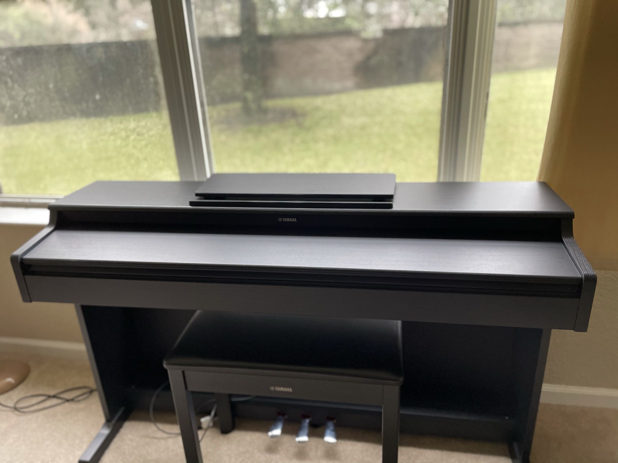 Piano Yamaha Arius YDP - 164B