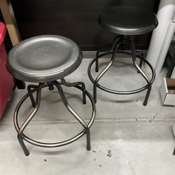 Set Of 2 Metal Stools