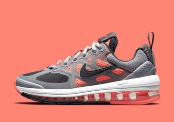 Mens Nike Genome 10.5