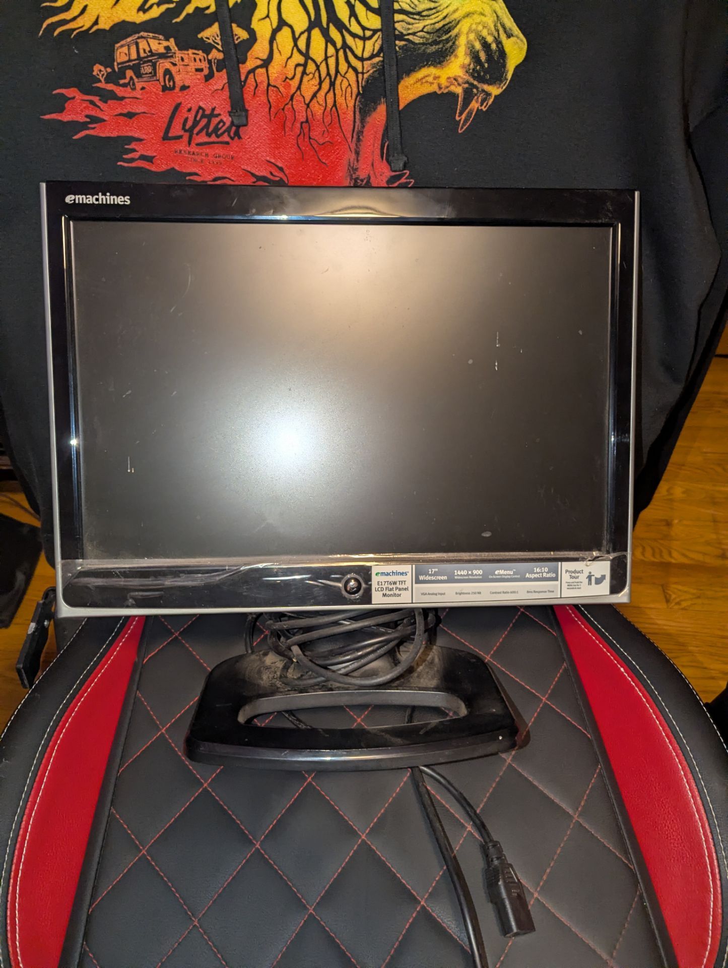 17 inch monitor