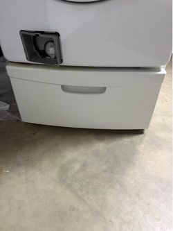 Samsung pedestal