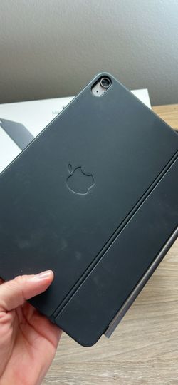 Apple IPad Air 11inch with Magic Keyboard