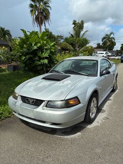 2004 Ford Mustang