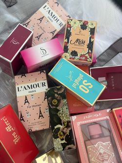 Mixed Women's Fragrance Lot – 10+ Boxes