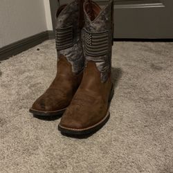 Ariat working boots size 10 
