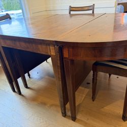 Expandable Dining Table + 8 Chairs – $200