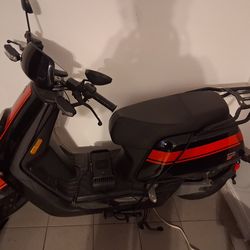 Electric Niu Nqi GT pro 2021