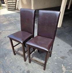 2 tall chairs