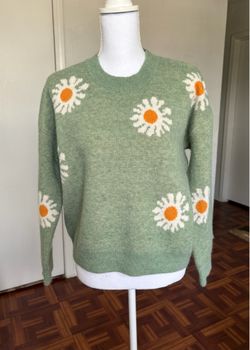SHEIN women’s green and white floral print knit sweater size medium