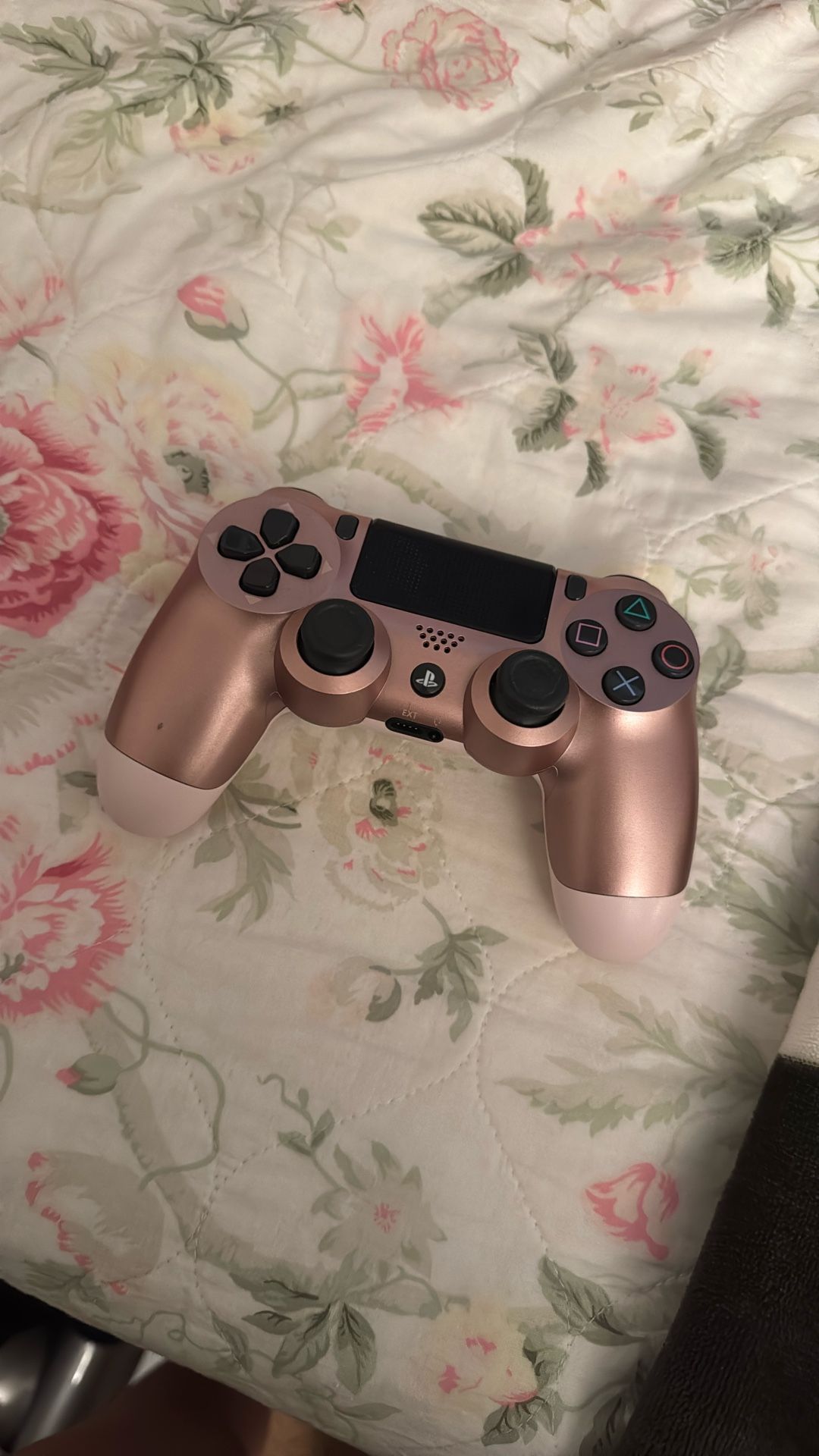 Rose Gold PS4 Controller