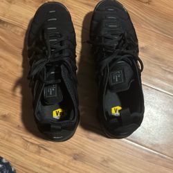 Vapor Max Plus’s (Only used 3 times) (Very very lightly worn)