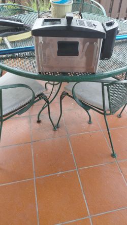 Electric  deep fryer