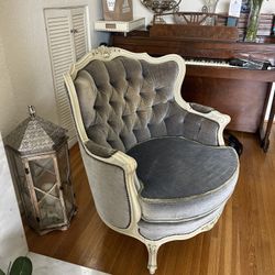 Wahring German Accent Chair