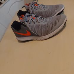 Nike Flex Experience RN 5