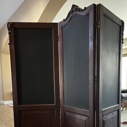 Dressing Partition
