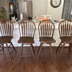 Bar chairs. Set of 4   Counter height Swivel