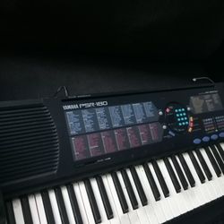 YAMAHA Keyboard 