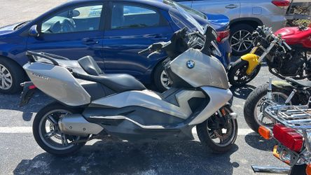 BMW c650 gt scooter