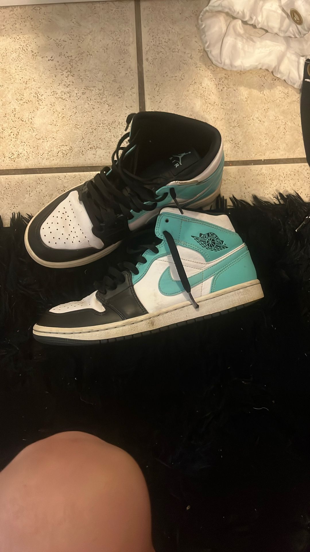 Air Jordan 1 Mid